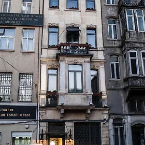 Peradays Hotel