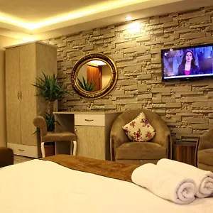 Otel Life, İstanbul